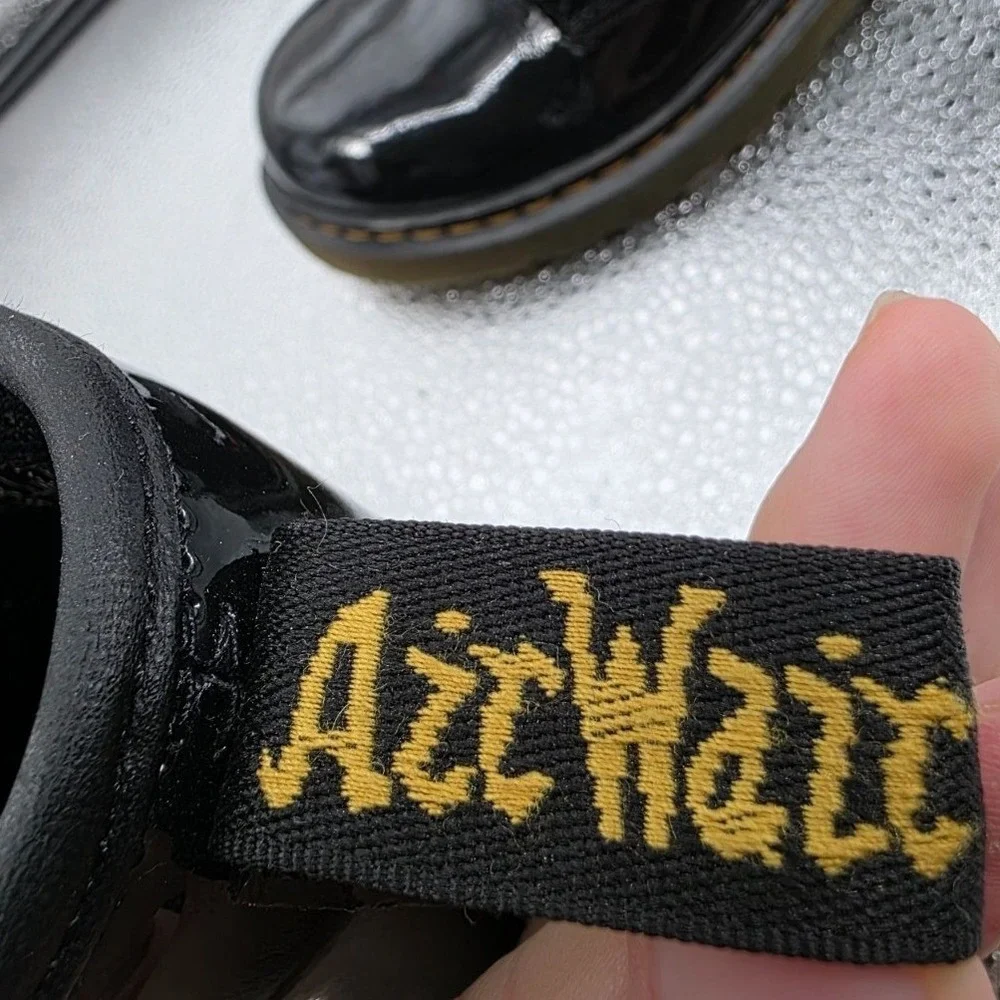 Dr. Martens 1460 J Black Patent‎ Leather Boots Youth Size 2 US Zip